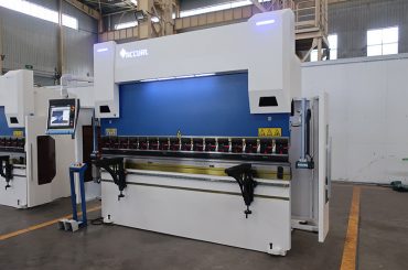 pindutin ang preno na may 3 cylinders