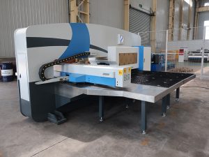 ginamit cnc turret punch press
